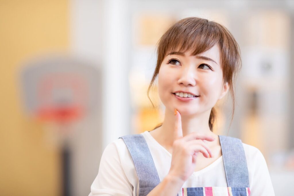 保育士と幼稚園教諭の違いとは?資格や仕事内容・給料などを比較